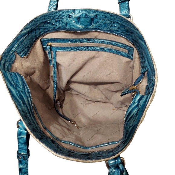 Brahmin Bowie Tote Croc Embossed Leather Great Condition - Picture 9 of 11